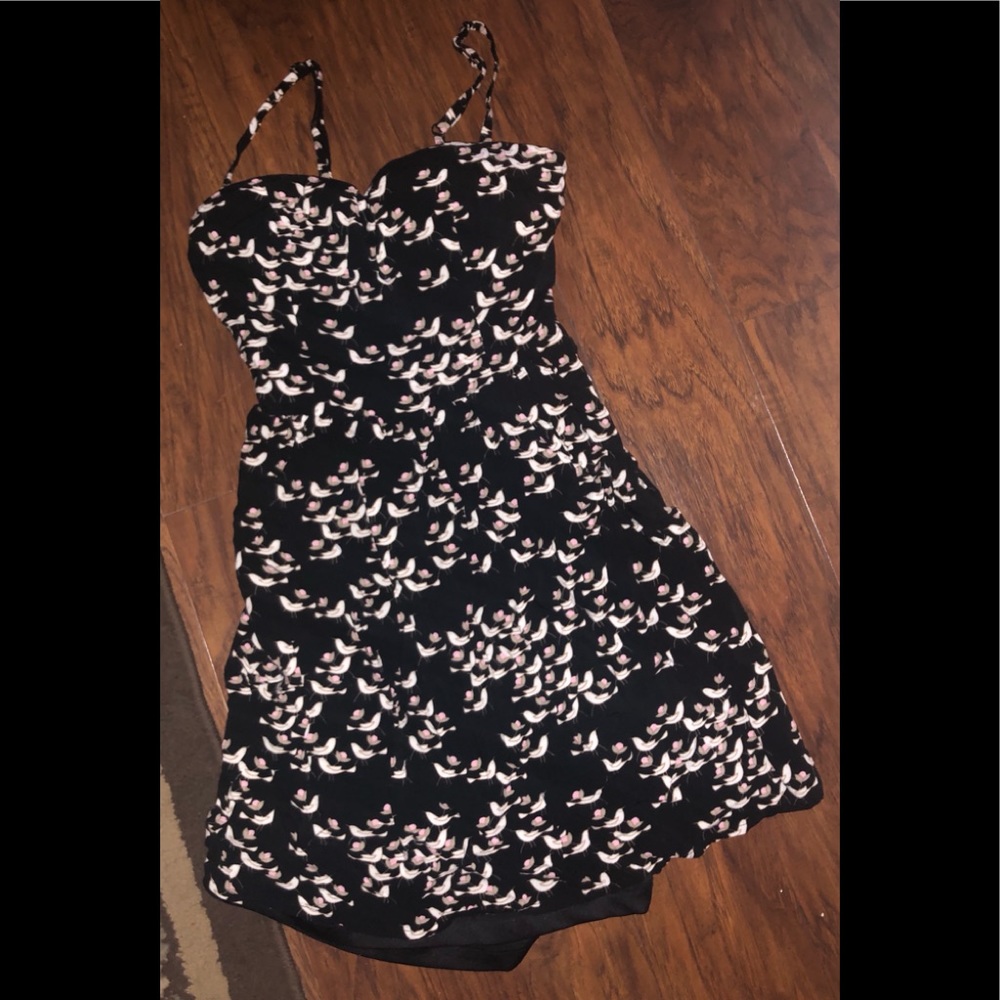 MEDIUM BLACK PRINTED CHARLOTTE RUSSE DRESS
